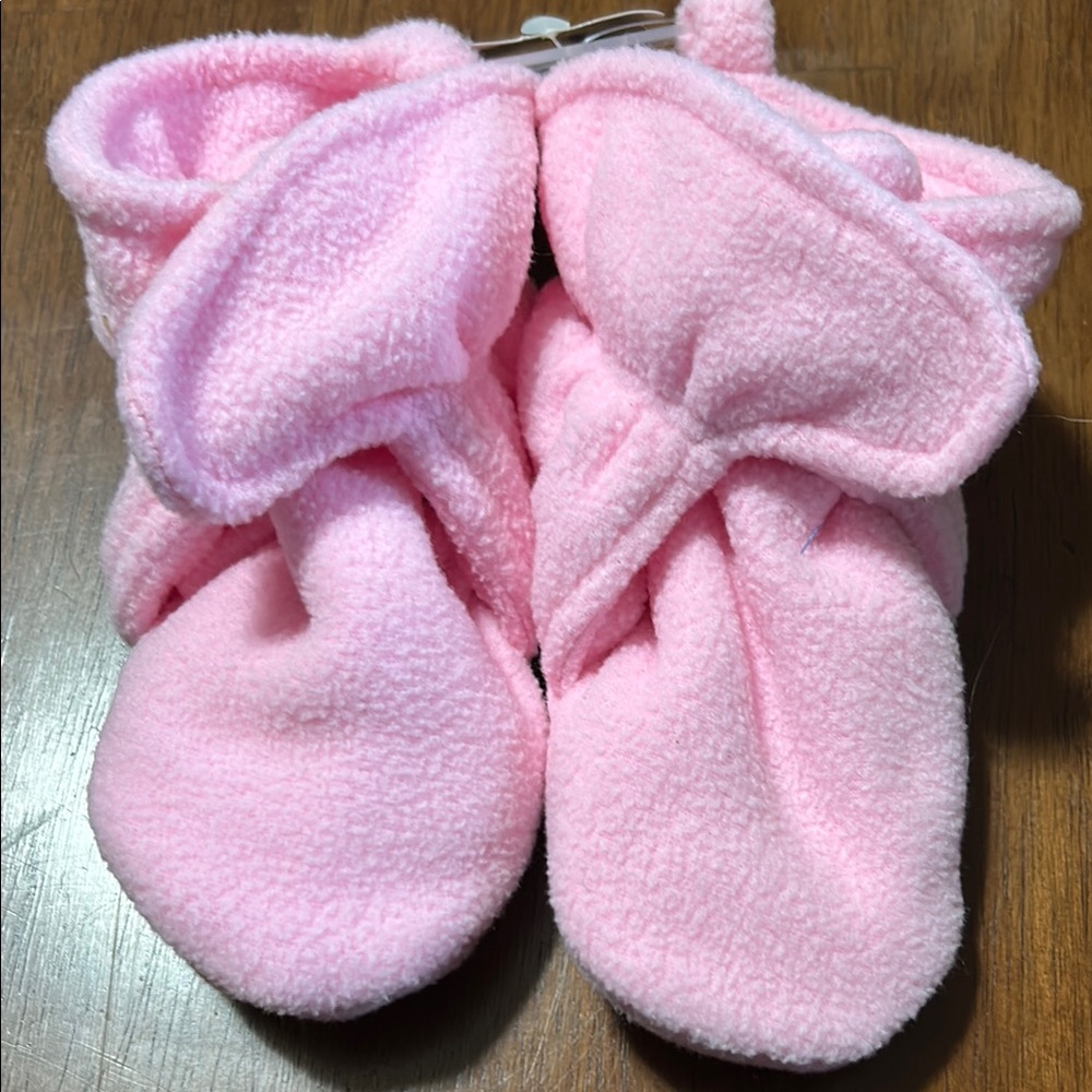 Luvable Friends Pink Toddler Booties Size 3T NWT